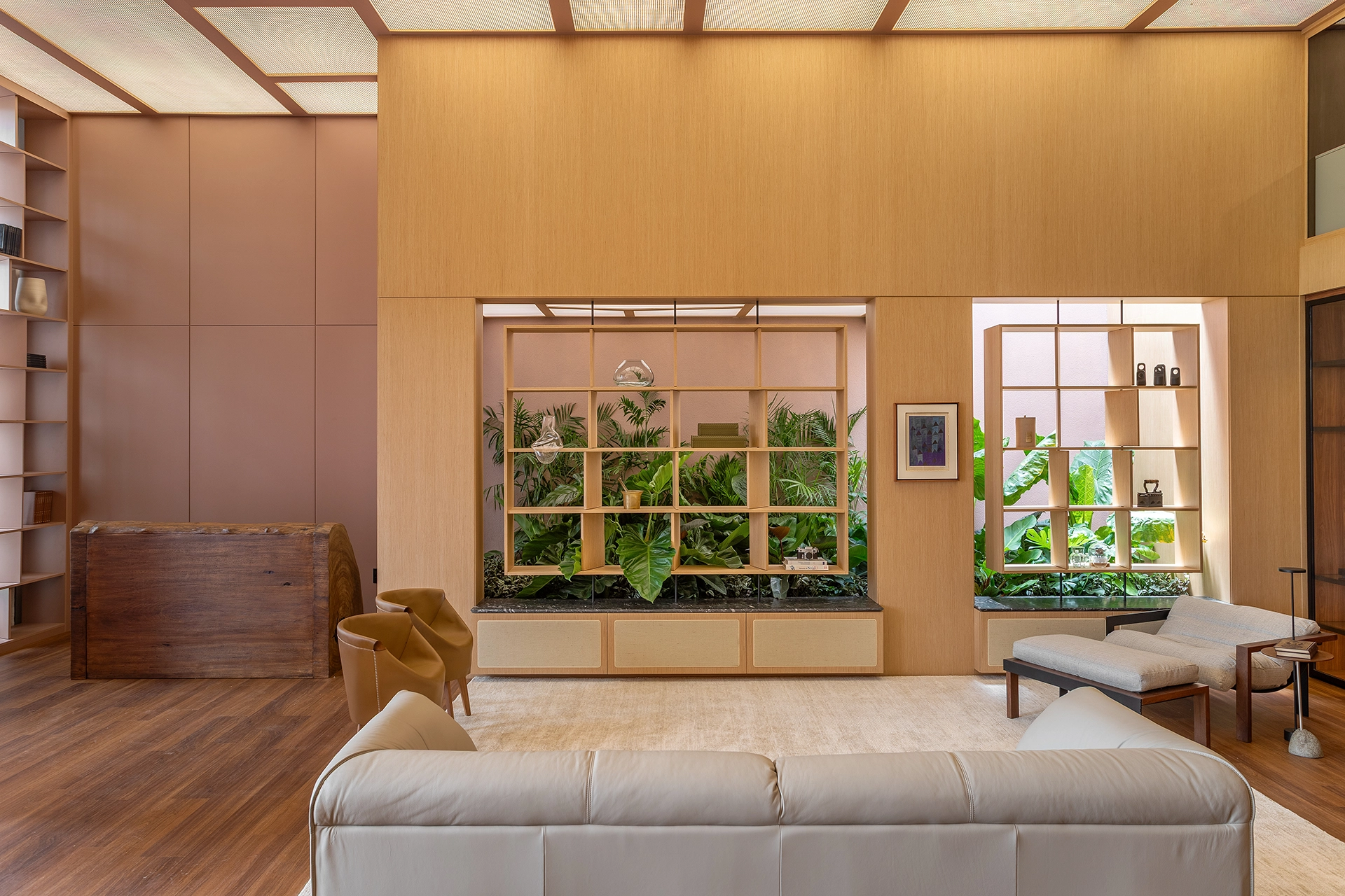 Materiais naturais com design contemporâneo renovam a Celmar Itatiba